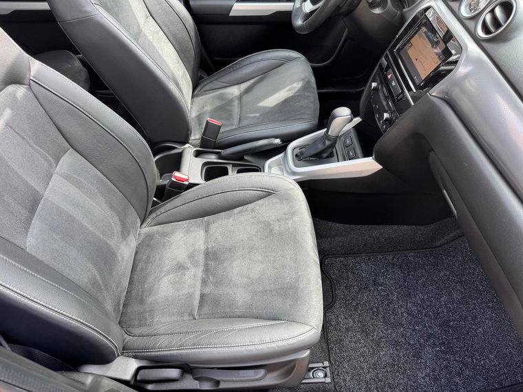 Vehicle Image 38