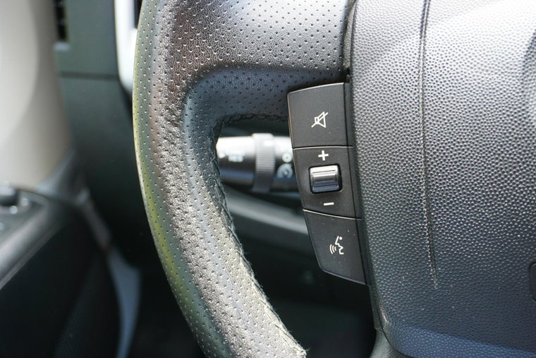 Vehicle Image 21