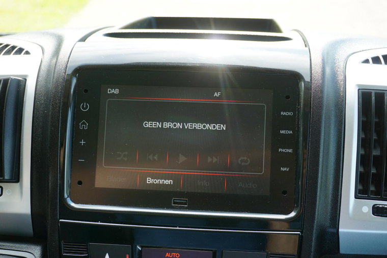 Vehicle Image 37