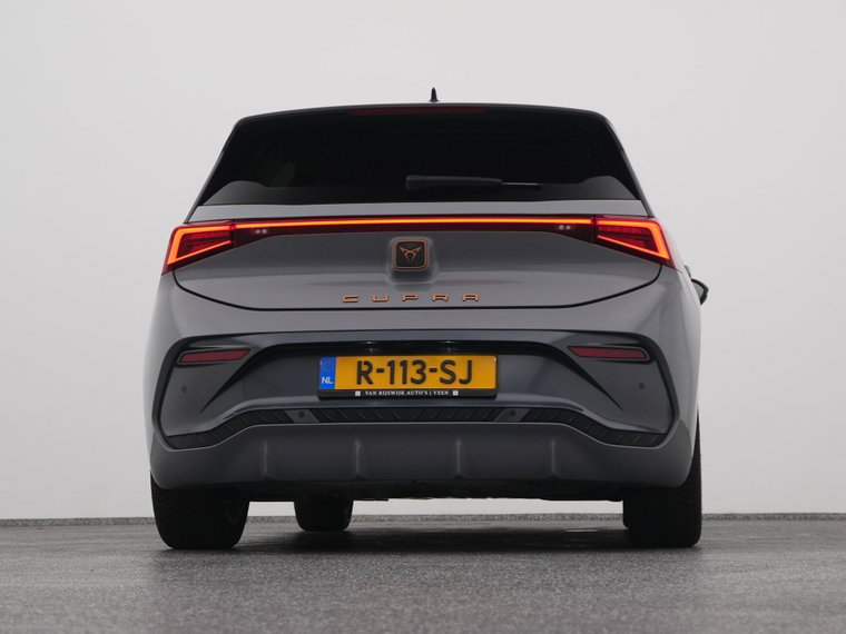 Vehicle Image 37