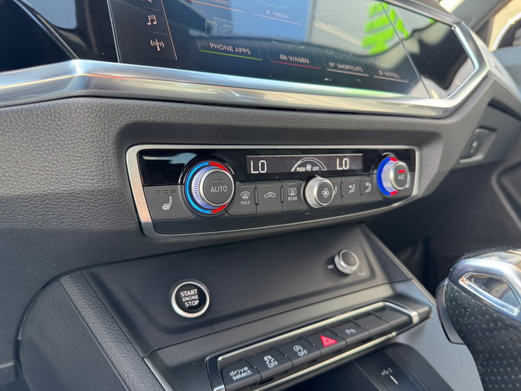 Vehicle Image 28