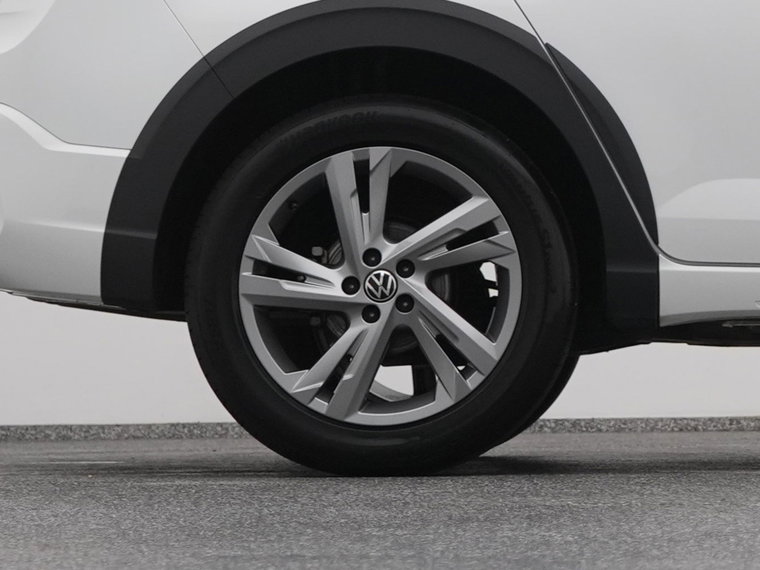 Vehicle Image 41