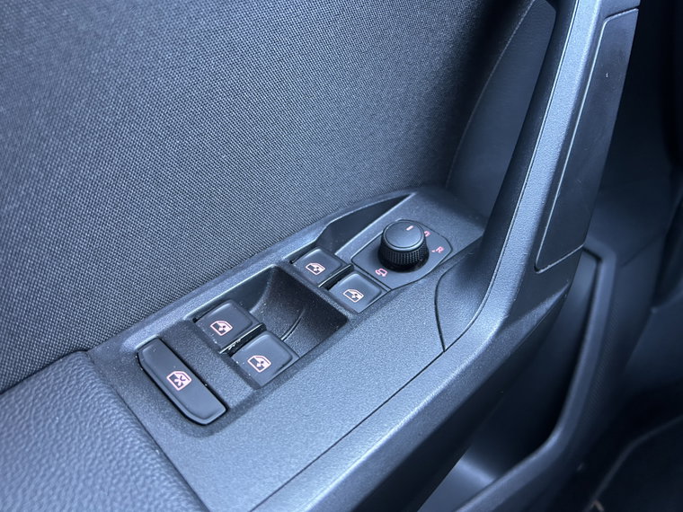 Vehicle Image 37