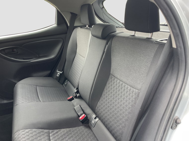 Vehicle Image 19