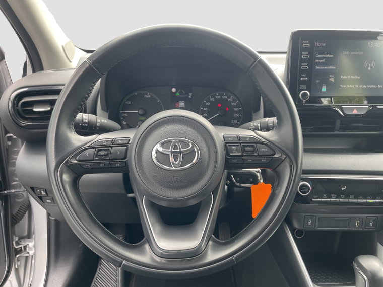 Vehicle Image 9
