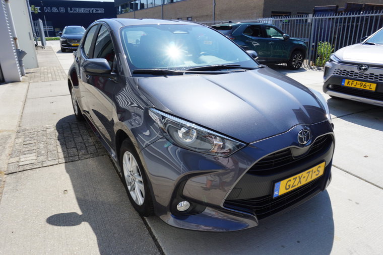 Vehicle Image 7