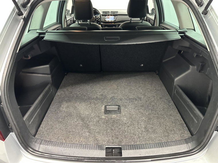 Vehicle Image 39