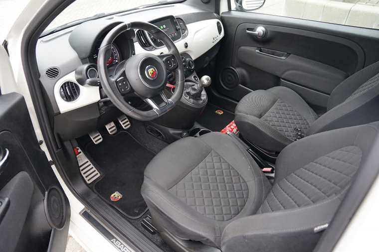 Vehicle Image 20