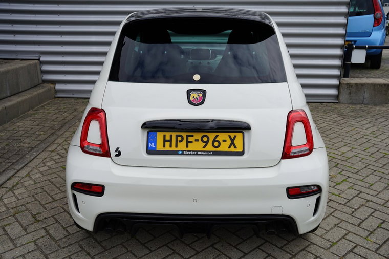 Vehicle Image 23
