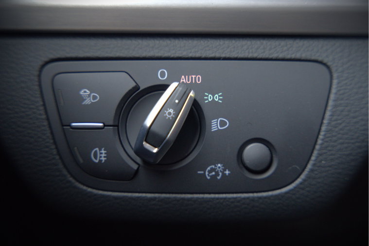 Vehicle Image 35