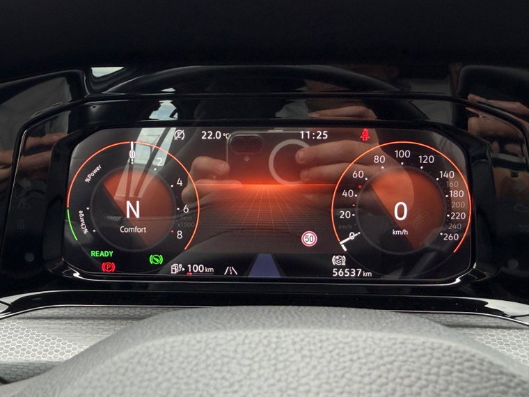 Vehicle Image 23