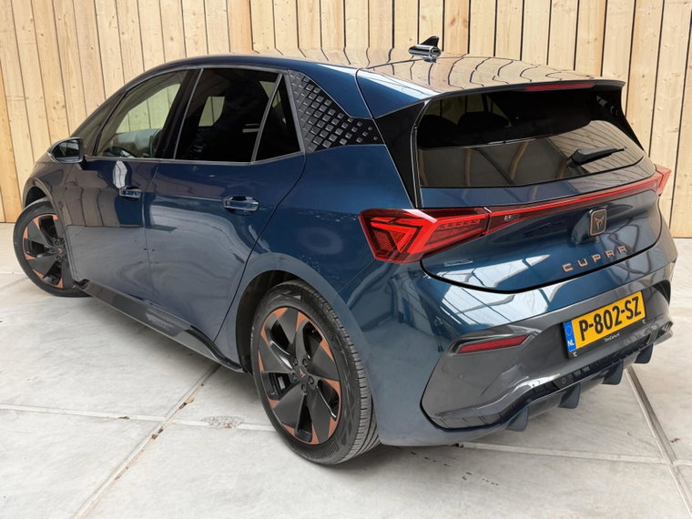 Vehicle Image 36