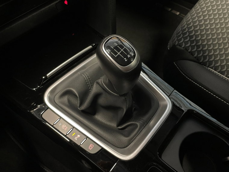 Vehicle Image 38