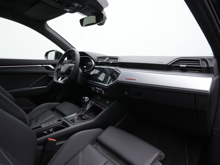 Vehicle Image 38