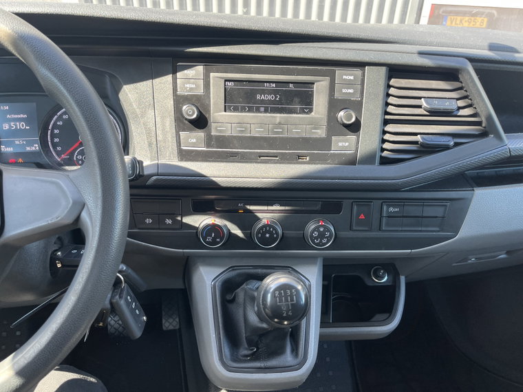 Vehicle Image 33