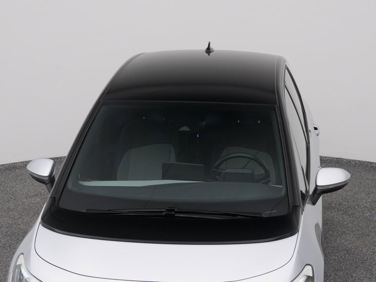 Vehicle Image 33