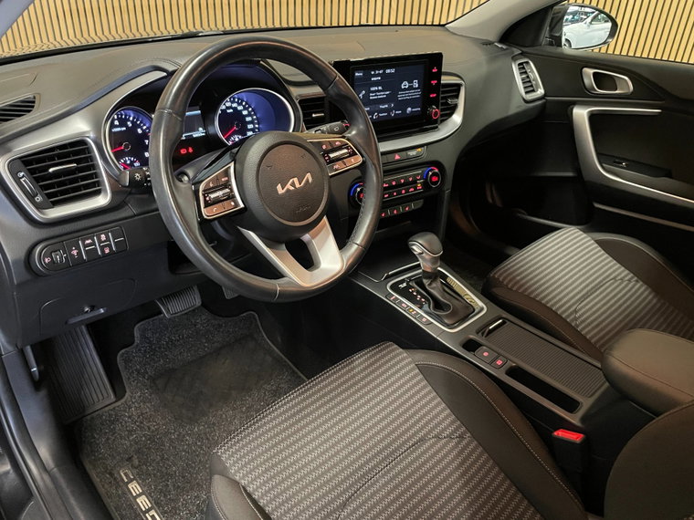 Vehicle Image 26