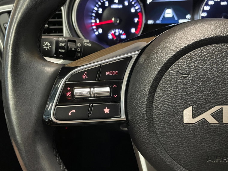 Vehicle Image 40