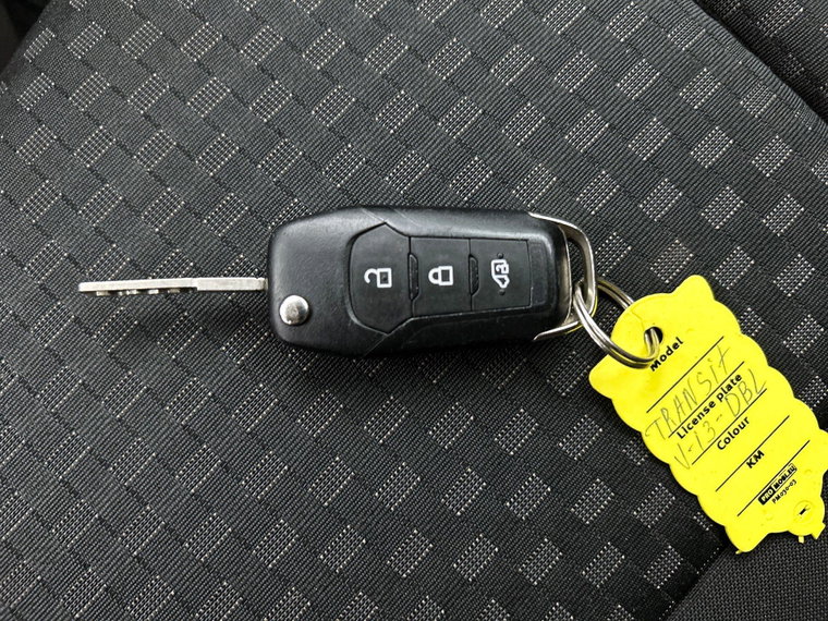Vehicle Image 27