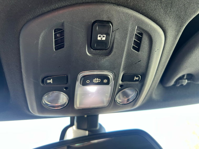 Vehicle Image 28