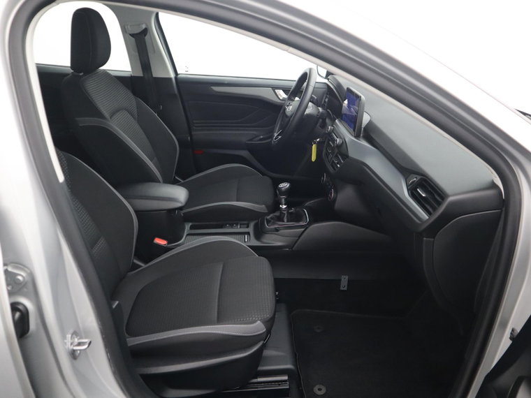 Vehicle Image 38