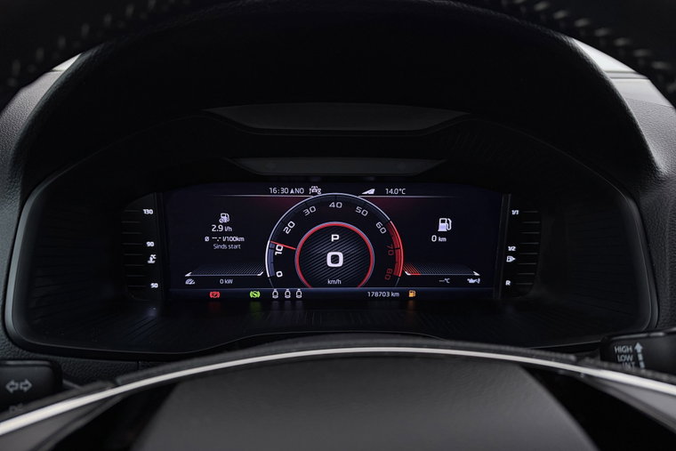 Vehicle Image 17