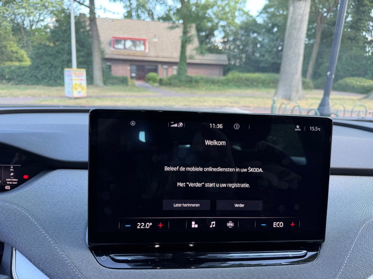 Vehicle Image 28