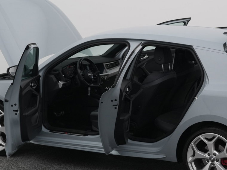 Vehicle Image 33