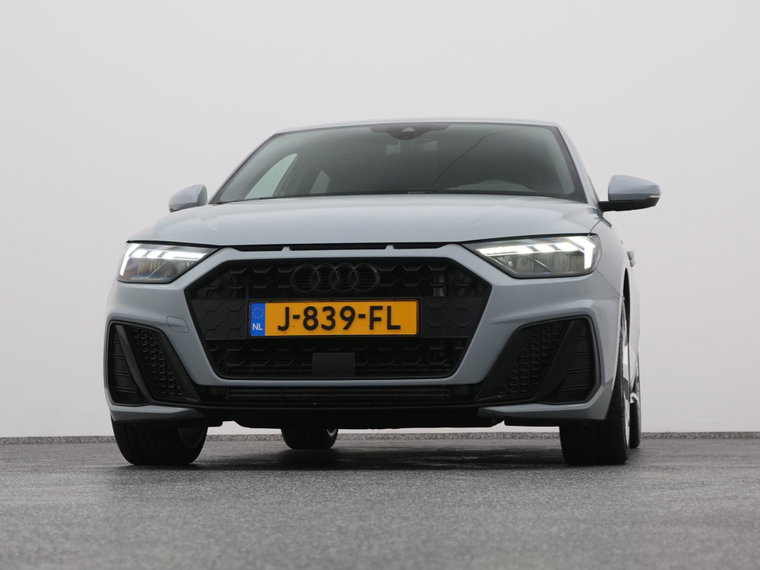 Vehicle Image 35