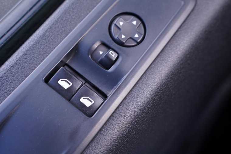 Vehicle Image 36