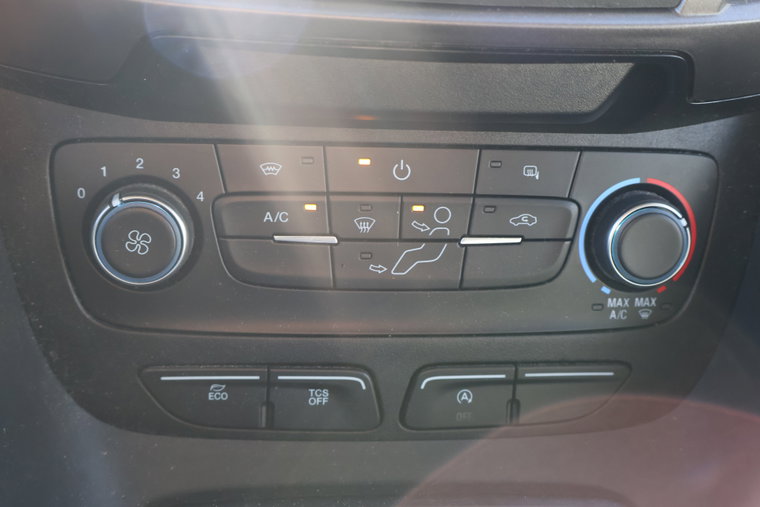 Vehicle Image 27