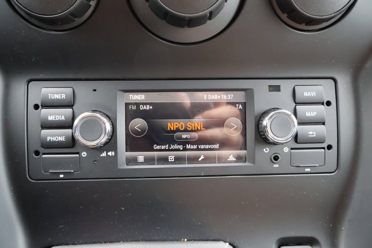 Vehicle Image 21