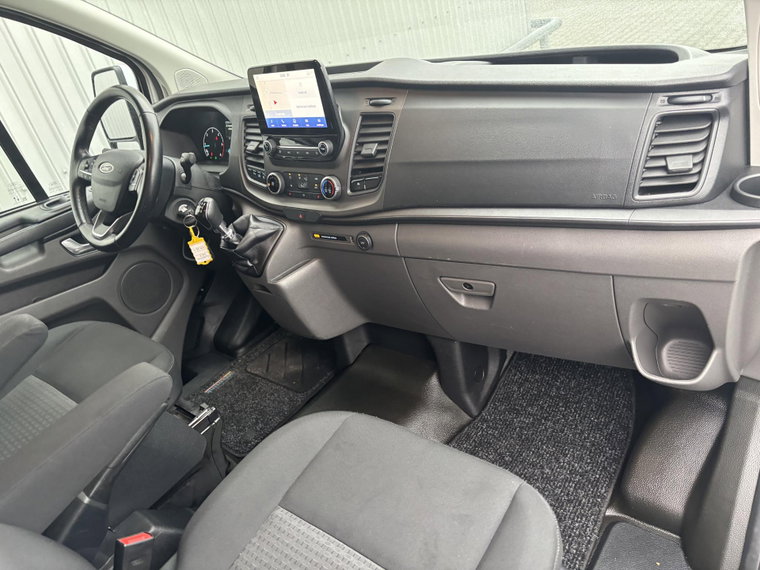Vehicle Image 23