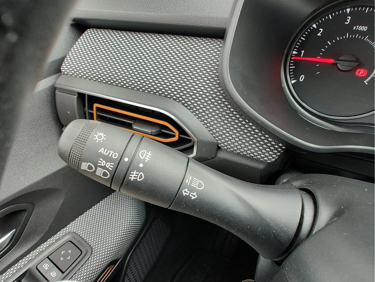 Vehicle Image 24