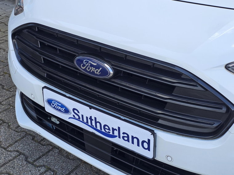 Vehicle Image 25