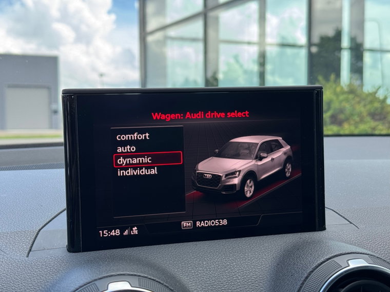 Vehicle Image 15