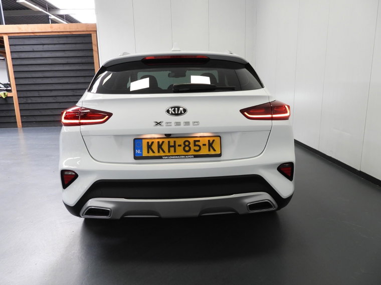 Vehicle Image 38