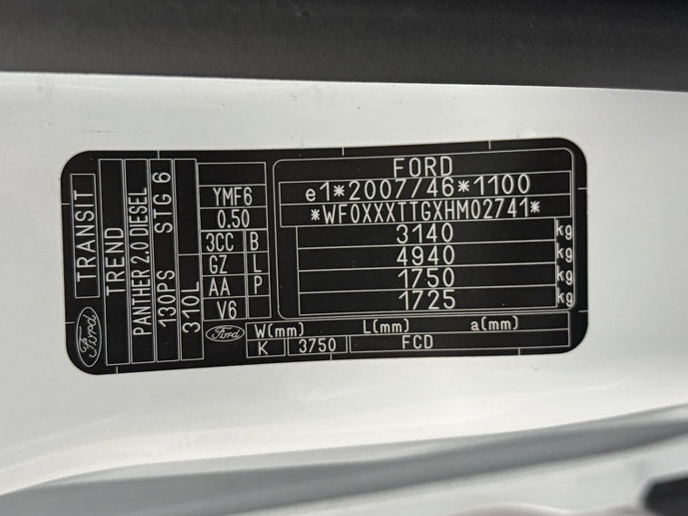 Vehicle Image 21