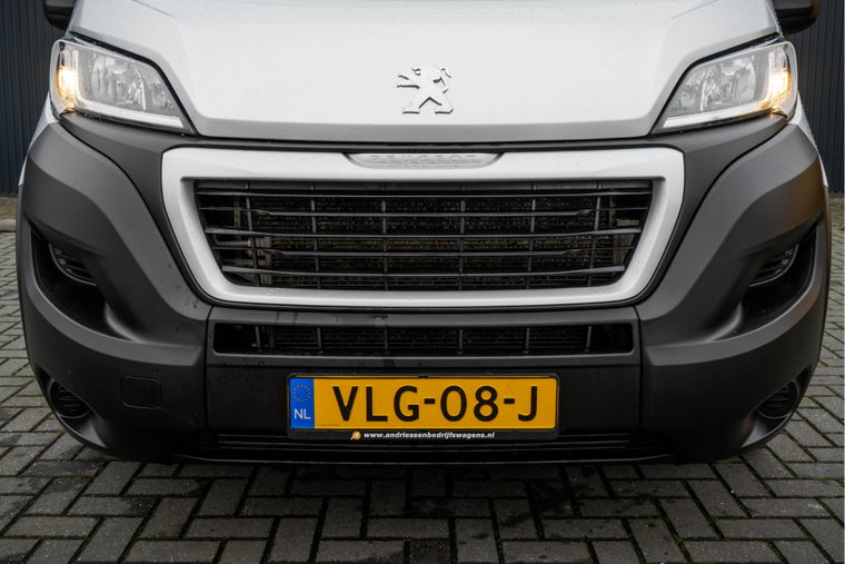 Vehicle Image 27