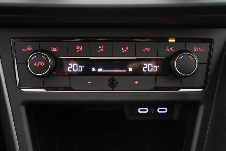 Vehicle Image 39