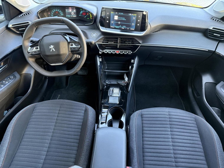 Vehicle Image 16