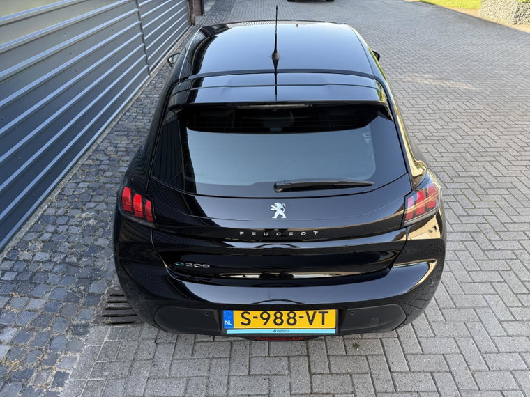 Vehicle Image 26