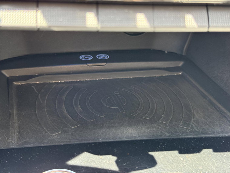 Vehicle Image 37