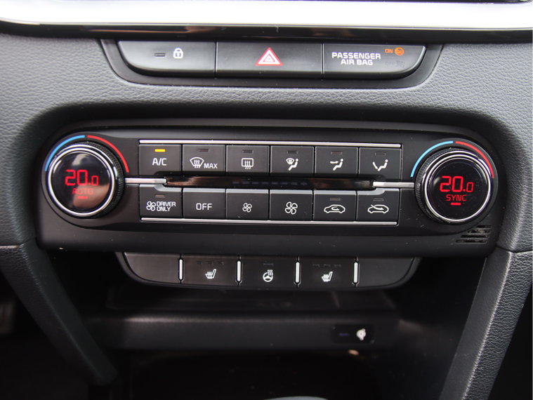 Vehicle Image 28