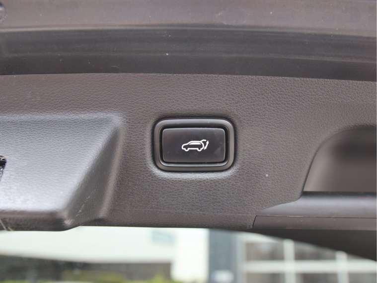 Vehicle Image 45