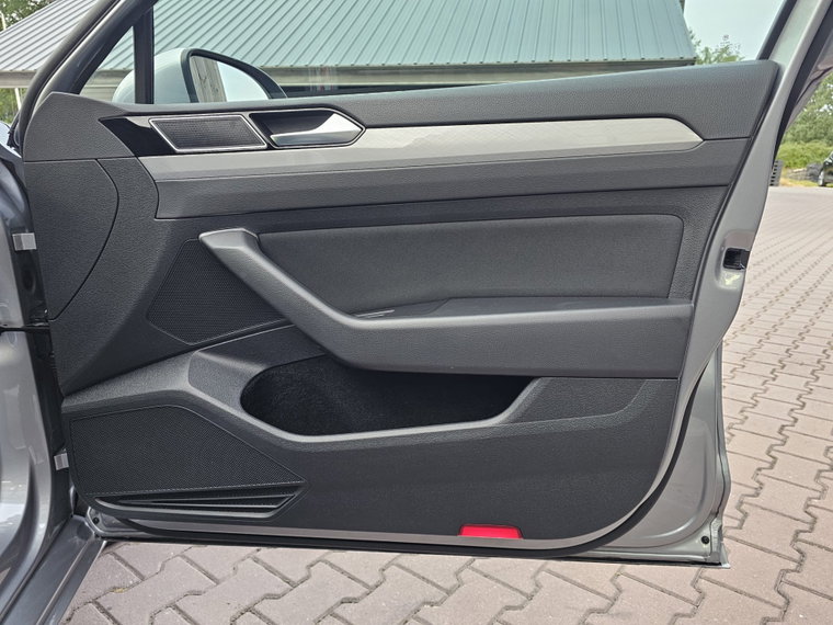 Vehicle Image 41