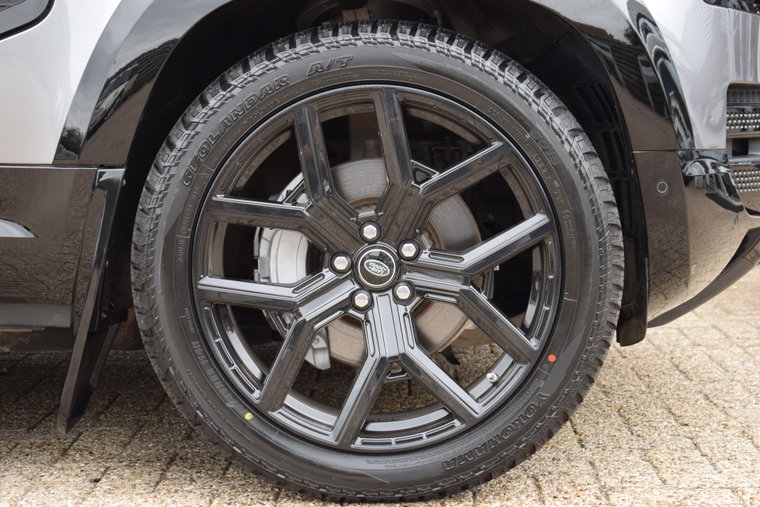 Vehicle Image 21