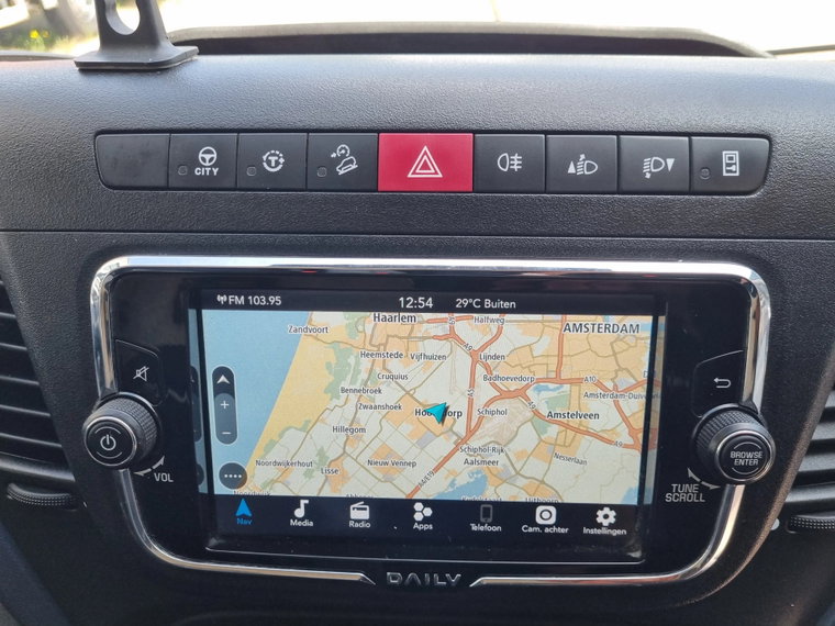Vehicle Image 17
