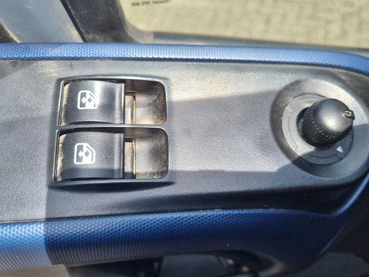 Vehicle Image 27