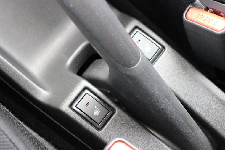 Vehicle Image 32